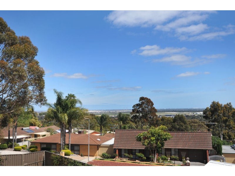 10 Swansea Circuit, Gulfview Heights SA 5096