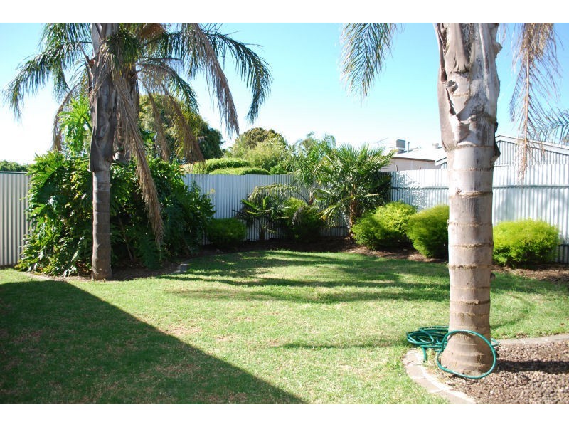 24 Wandana Avenue, Gilles Plains SA 5086