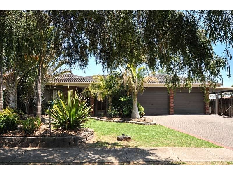 8 Heysen Avenue, Hope Valley SA 5090