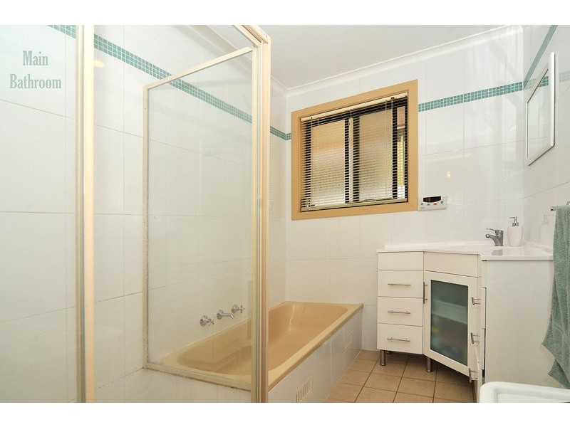 8 Heysen Avenue, Hope Valley SA 5090