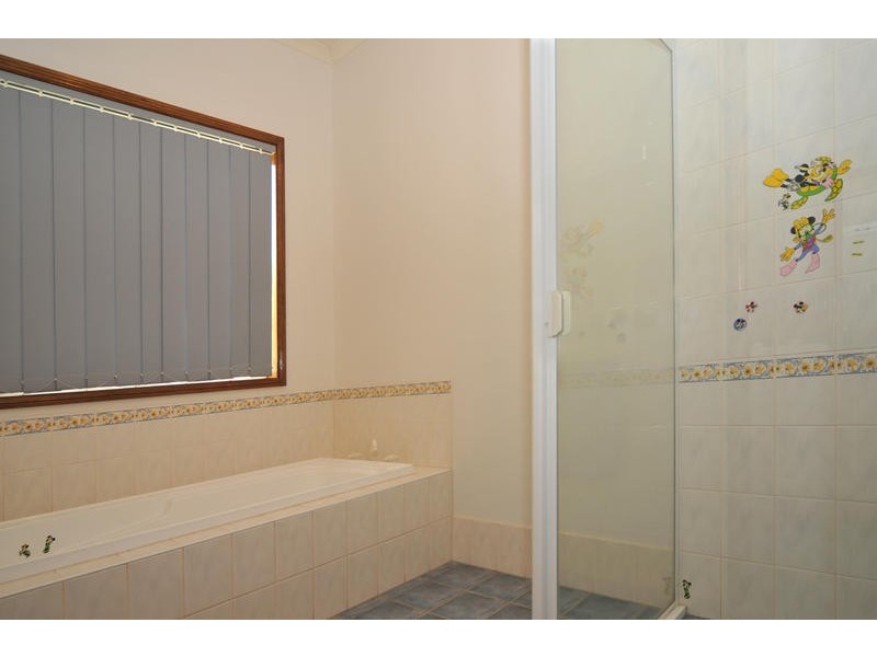 48 Kara Crescent, Gulfview Heights SA 5096