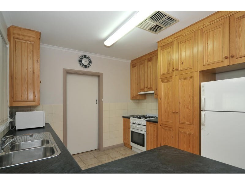 33 Cotton Street, Fairview Park SA 5126