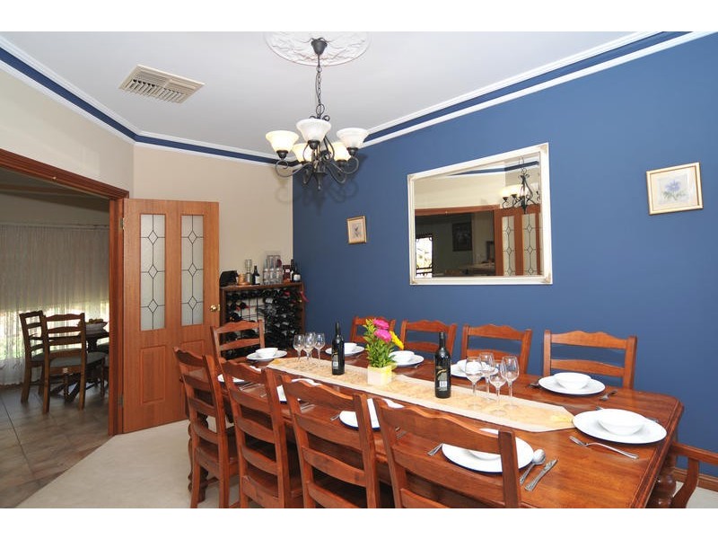 4 Hamilton Court, Salisbury Heights SA 5109