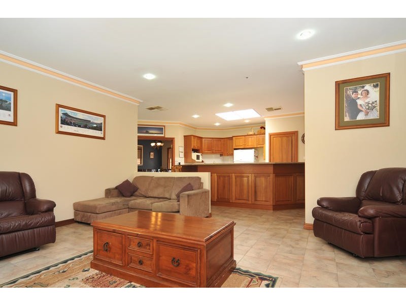 4 Hamilton Court, Salisbury Heights SA 5109