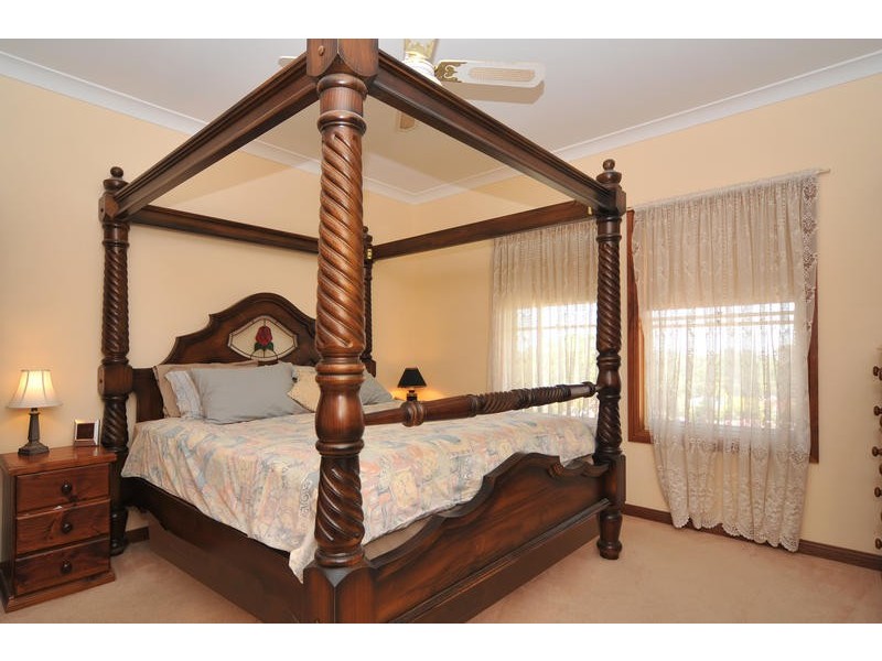 4 Hamilton Court, Salisbury Heights SA 5109