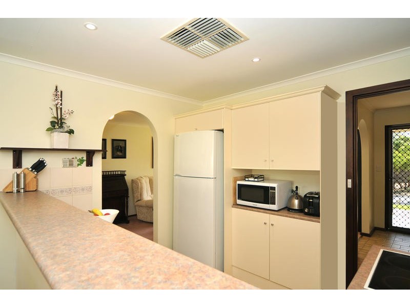 5 Louise Court, Para Hills SA 5096