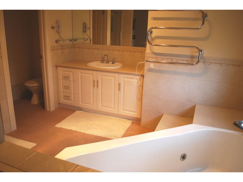 33 Willow Bend, Marden SA 5070