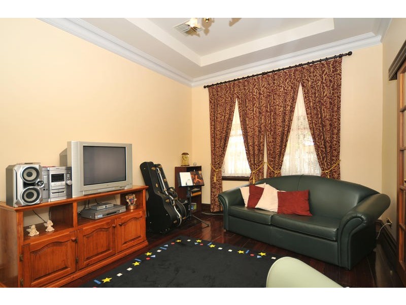 3 Gurrs Road, Beulah Park SA 5067