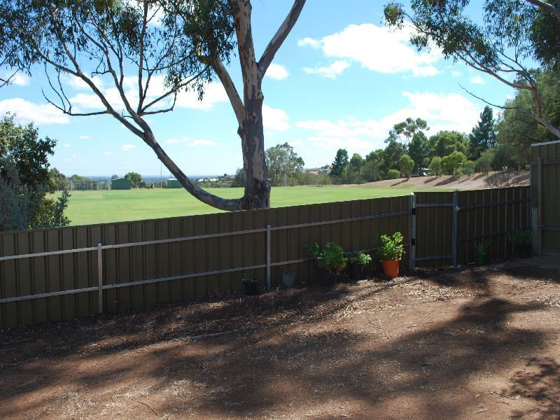 20 Fairway Street, Para Hills SA 5096