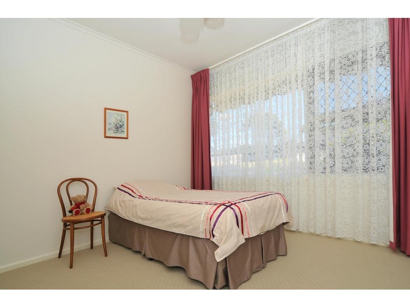 17 Whittaker Drive, Modbury SA 5092