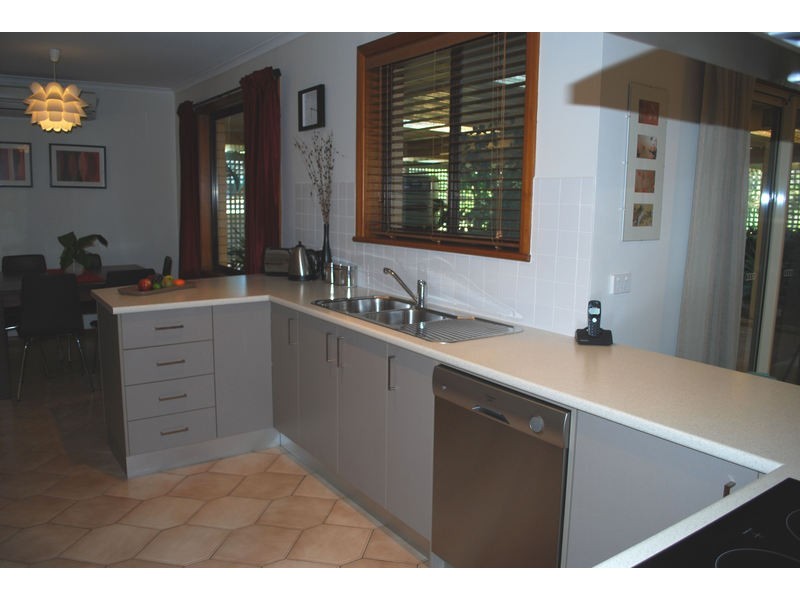23 Donaldson Drive, Paradise SA 5075