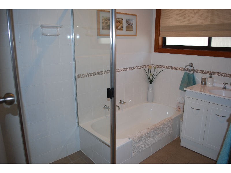 23 Donaldson Drive, Paradise SA 5075