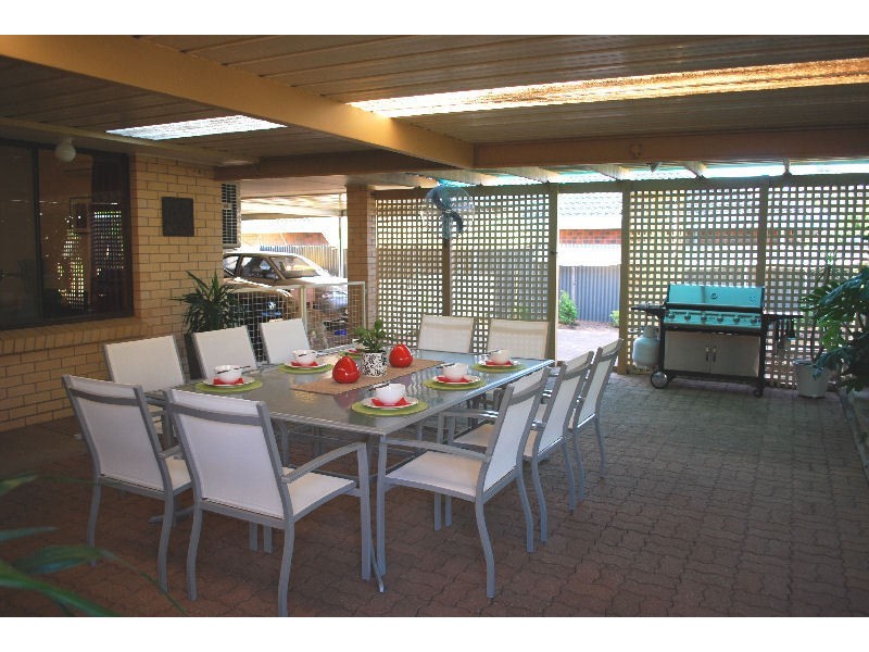 23 Donaldson Drive, Paradise SA 5075