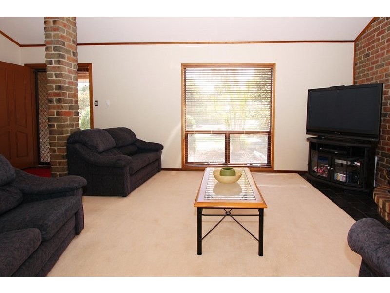 11 Trebbiano Street, Wynn Vale SA 5127