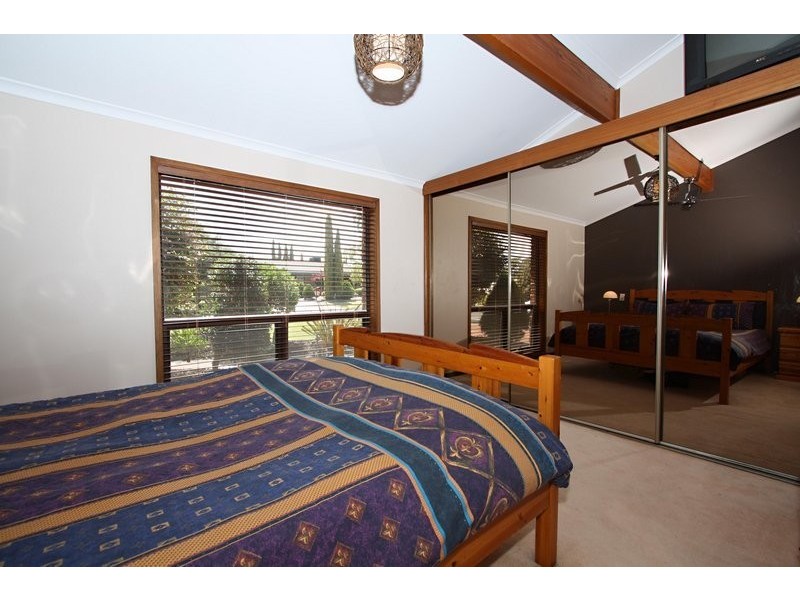 11 Trebbiano Street, Wynn Vale SA 5127