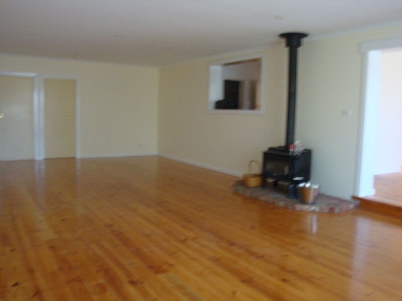 1 Maidos Grove, Valley View SA 5093