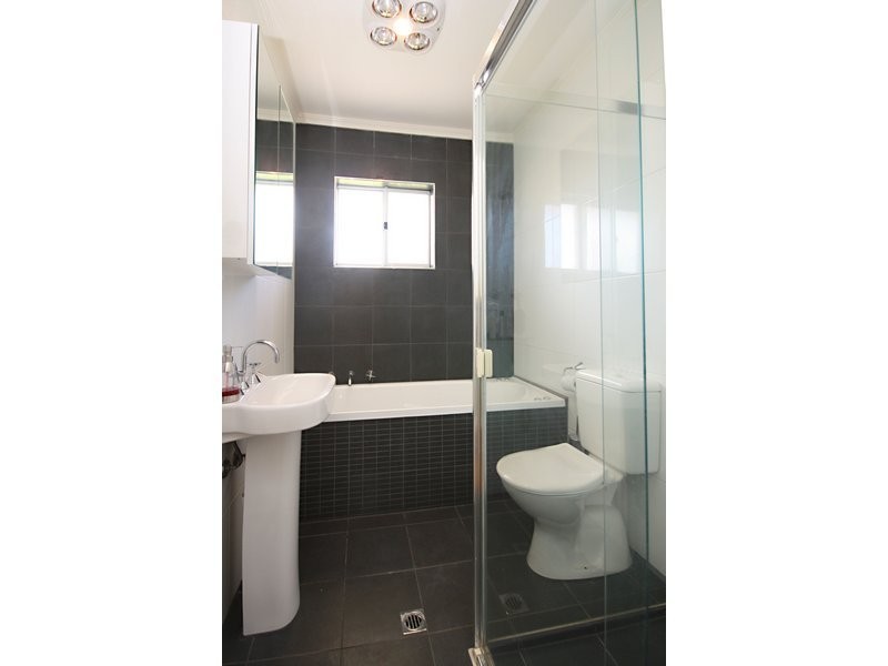 10 Moore Crescent, Campbelltown SA 5074