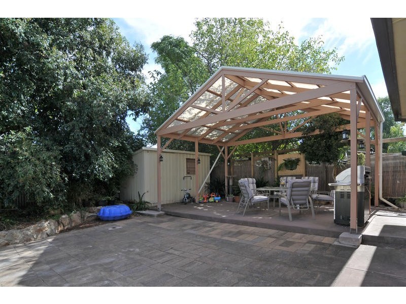8 Whittaker Drive, Modbury SA 5092