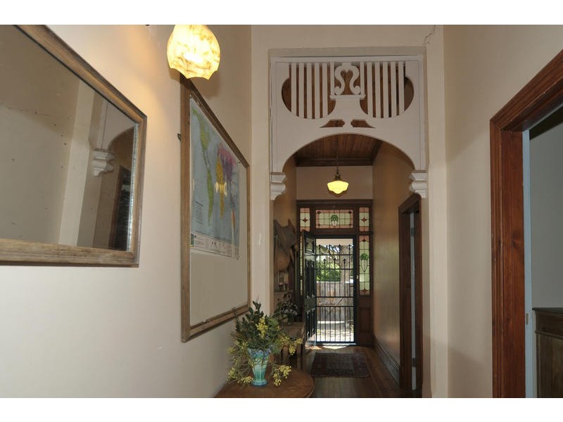 2 Gurrs Road, Kensington Park SA 5068