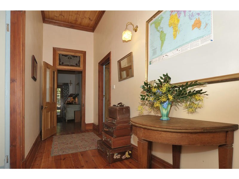 2 Gurrs Road, Kensington Park SA 5068