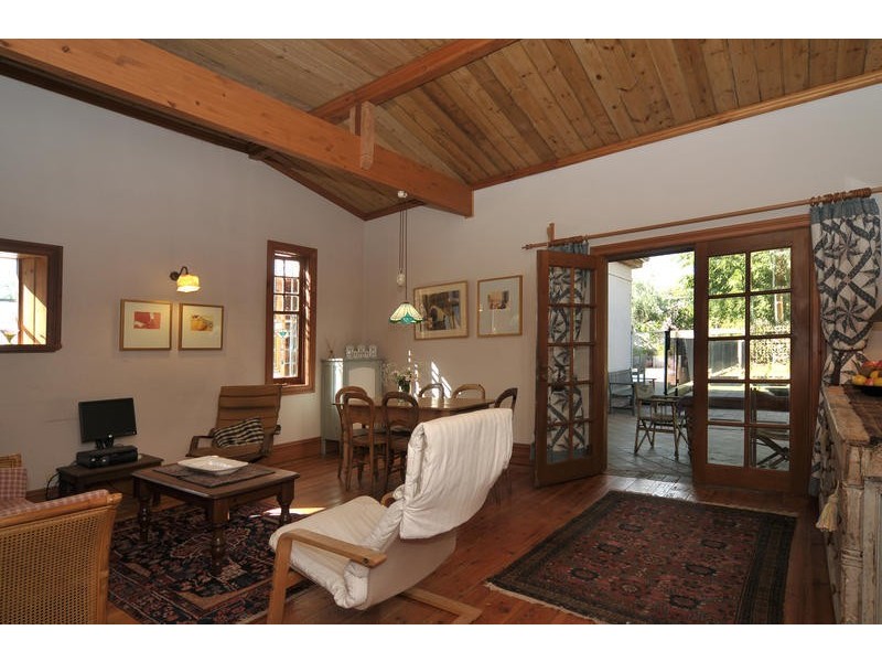 2 Gurrs Road, Kensington Park SA 5068