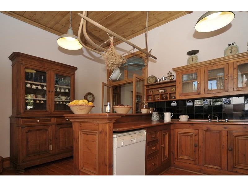 2 Gurrs Road, Kensington Park SA 5068