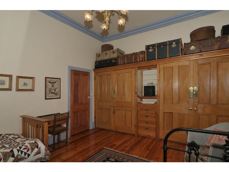 2 Gurrs Road, Kensington Park SA 5068