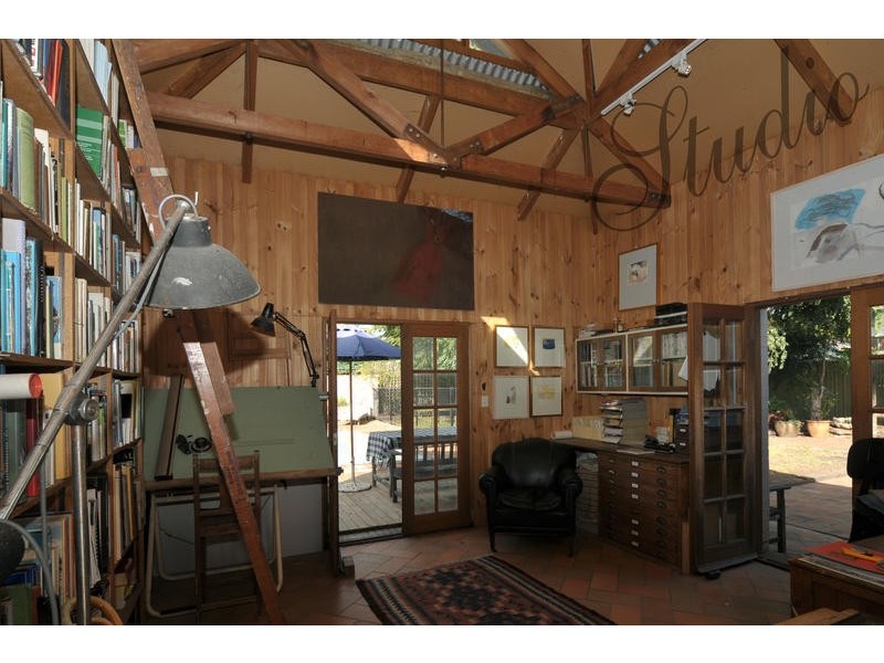 2 Gurrs Road, Kensington Park SA 5068