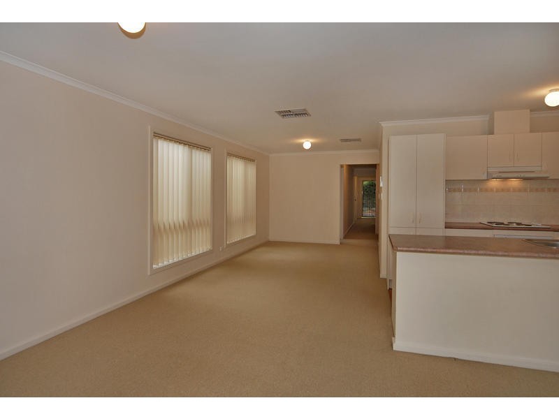 12 Donald Street, Valley View SA 5093