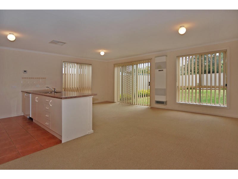 12 Donald Street, Valley View SA 5093