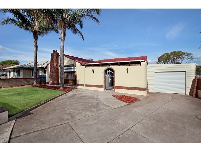 11 Maurine Terrace, Para Vista SA 5093