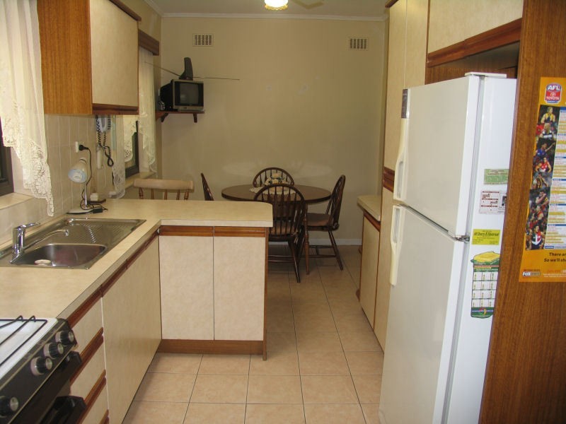 38 Charmaine Avenue, Para Vista SA 5093