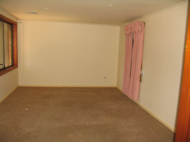 42 Dukas Drive, Ingle Farm SA 5098