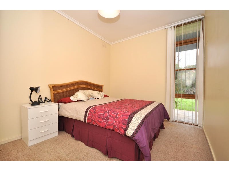 9 Valda Road, Para Hills SA 5096