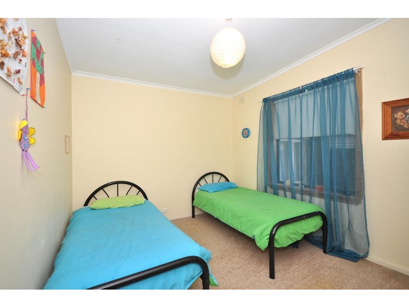 9 Valda Road, Para Hills SA 5096