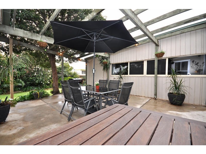 9 Valda Road, Para Hills SA 5096