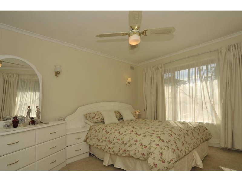 9 Radcliffe Avenue, Klemzig SA 5087