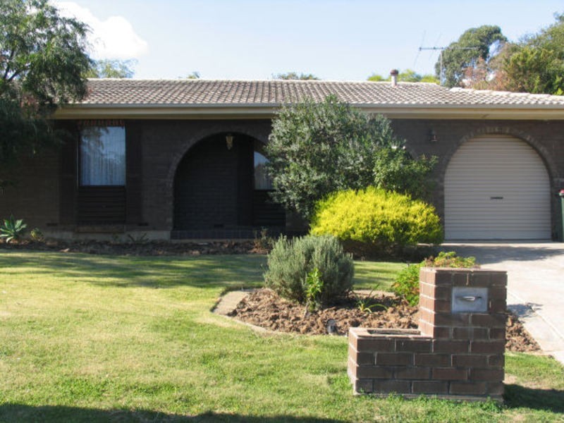 10 Korong Street, Hope Valley SA 5090