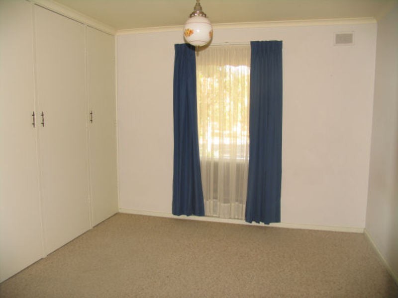 10 Korong Street, Hope Valley SA 5090