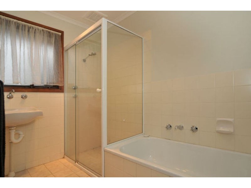 21 Bentine Street, Para Vista SA 5093