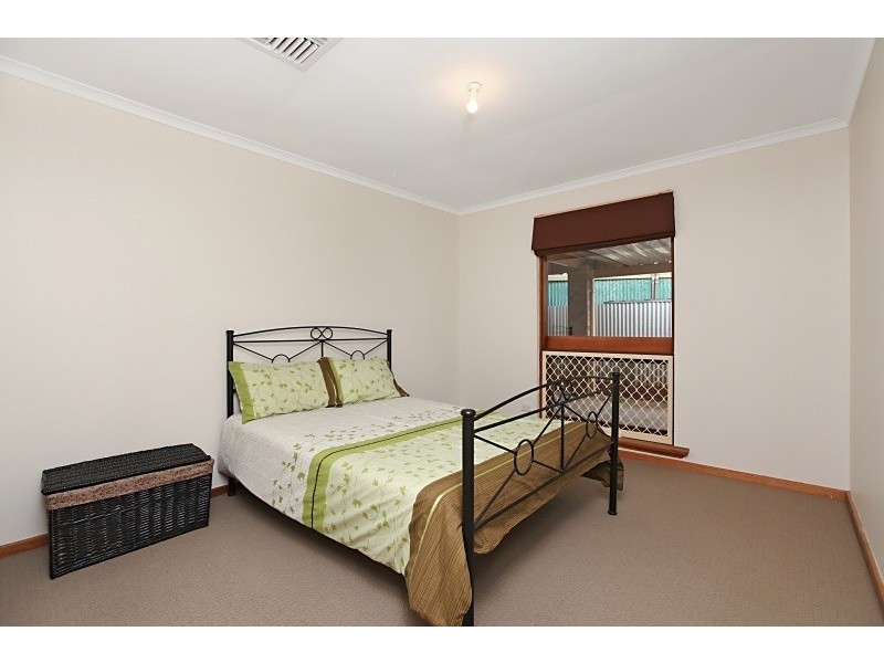 18 Rogers Crescent, Paralowie SA 5108