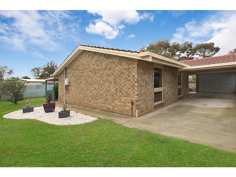 18 Rogers Crescent, Paralowie SA 5108