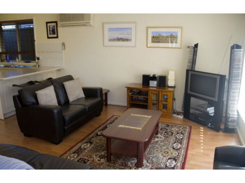 1/135 Lyons Road-enter Off Parsons Rd, Dernancourt SA 5075