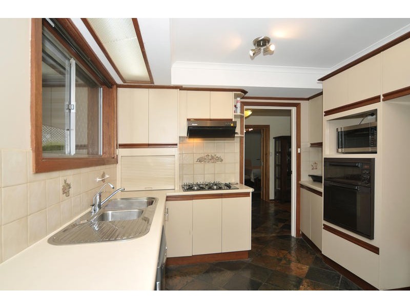 4 Dorian Street, Para Vista SA 5093