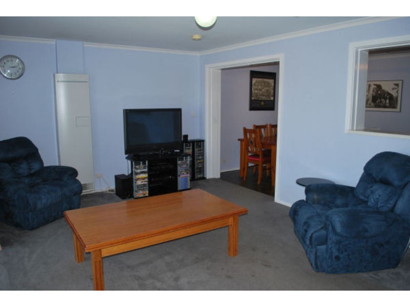 16 Castle Street, Modbury SA 5092
