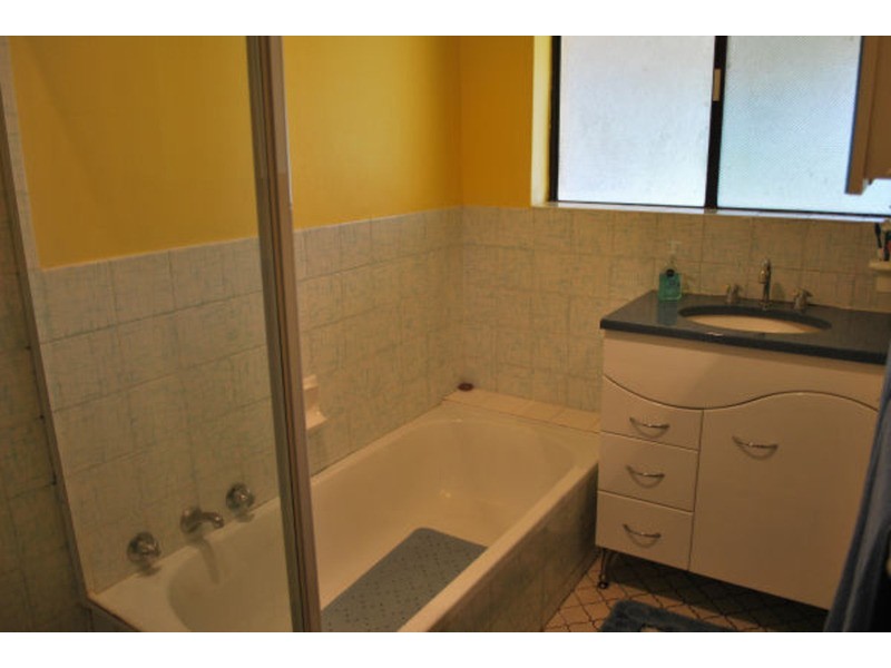 16 Castle Street, Modbury SA 5092