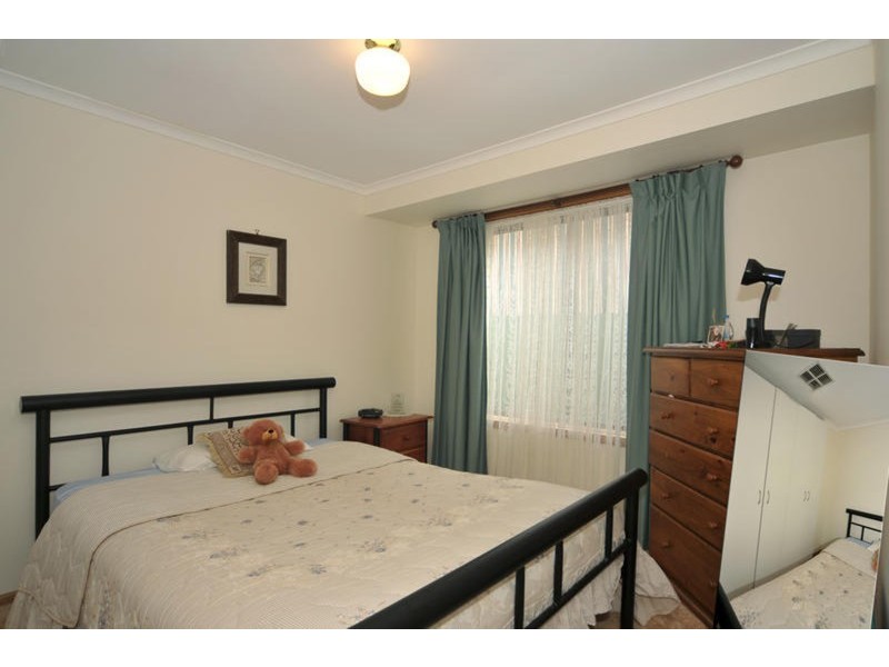 14 Robertson Crescent, Redwood Park SA 5097
