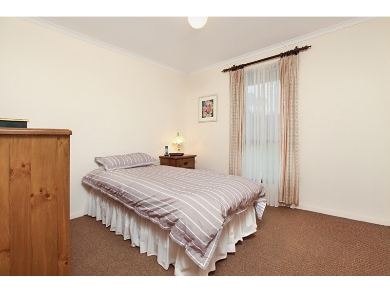 9 Nanette Road, Valley View SA 5093