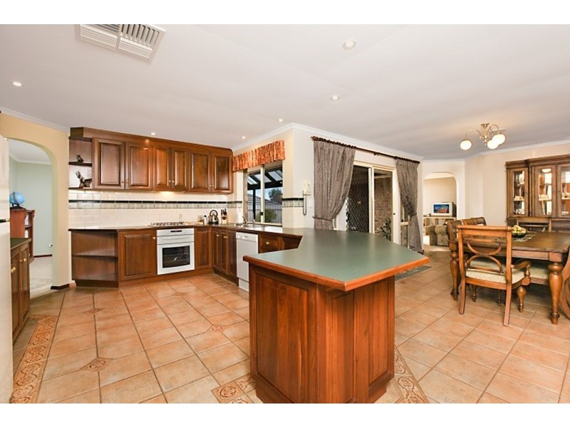 5 Laburnum Drive, Greenwith SA 5125