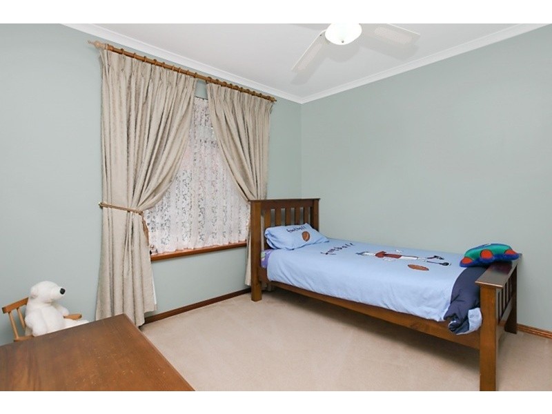 5 Laburnum Drive, Greenwith SA 5125